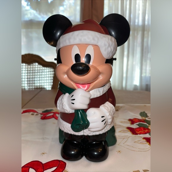 Disney Kitchen Disney Parks Mickey Mouse Santa Claus Christmas